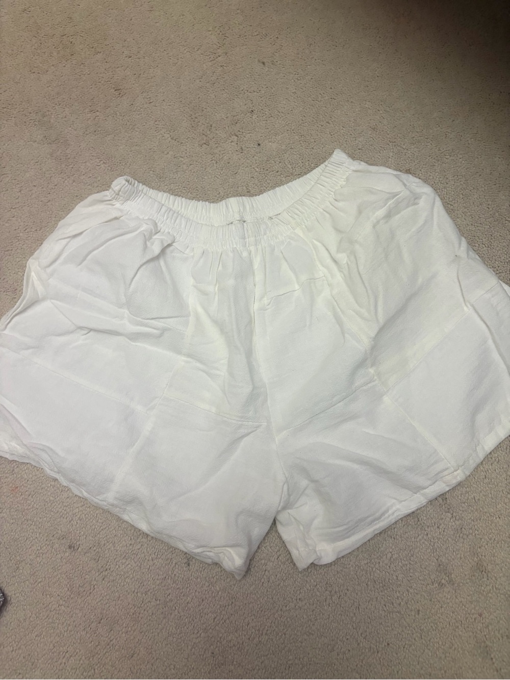 Light Gray Striped and White Elastic-Waist Women's Shorts - Set - Picture 3 of 5